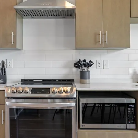 Gulch Condo With Pool Gym Private Patio & Garage-3